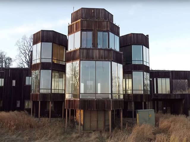 Abandoned Glass Mansion Leesburg