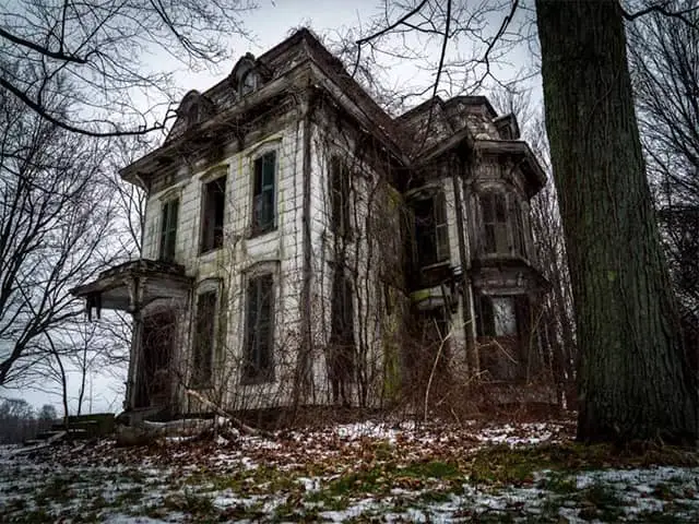 Abandoned Mansions in Ohio