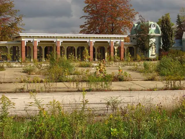 Abandoned Rose Island Theme Park