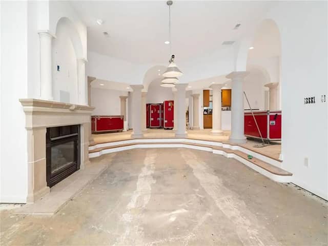 Nelly Abandoned Mansion in Missouri Has Sold