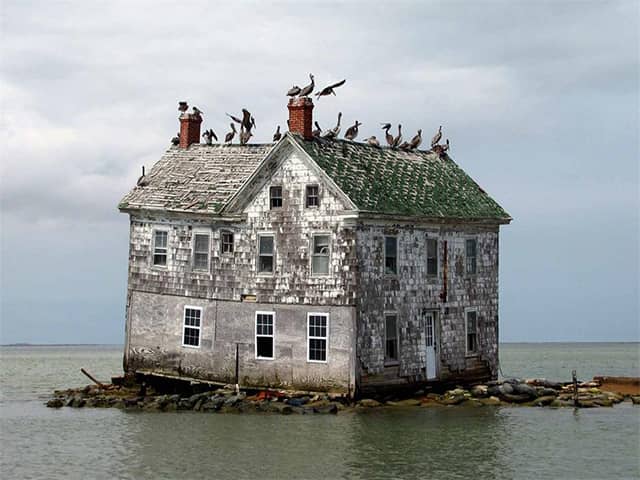 Scariest Abandoned Homes in the World