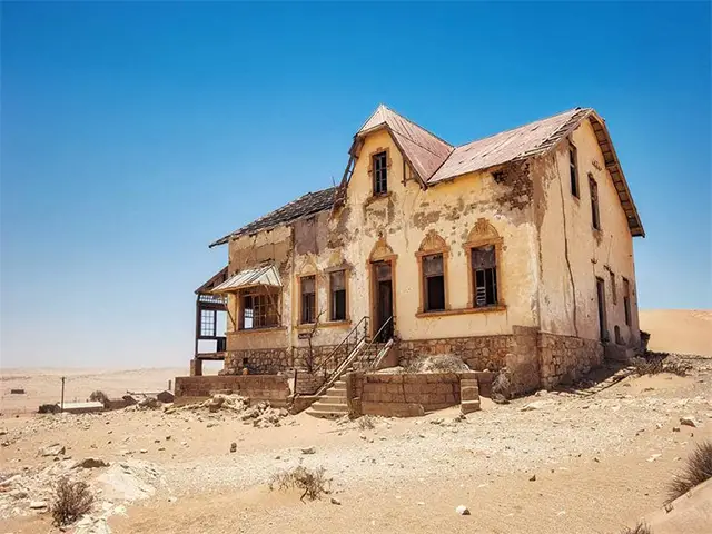 The world's most terrifying abandoned houses