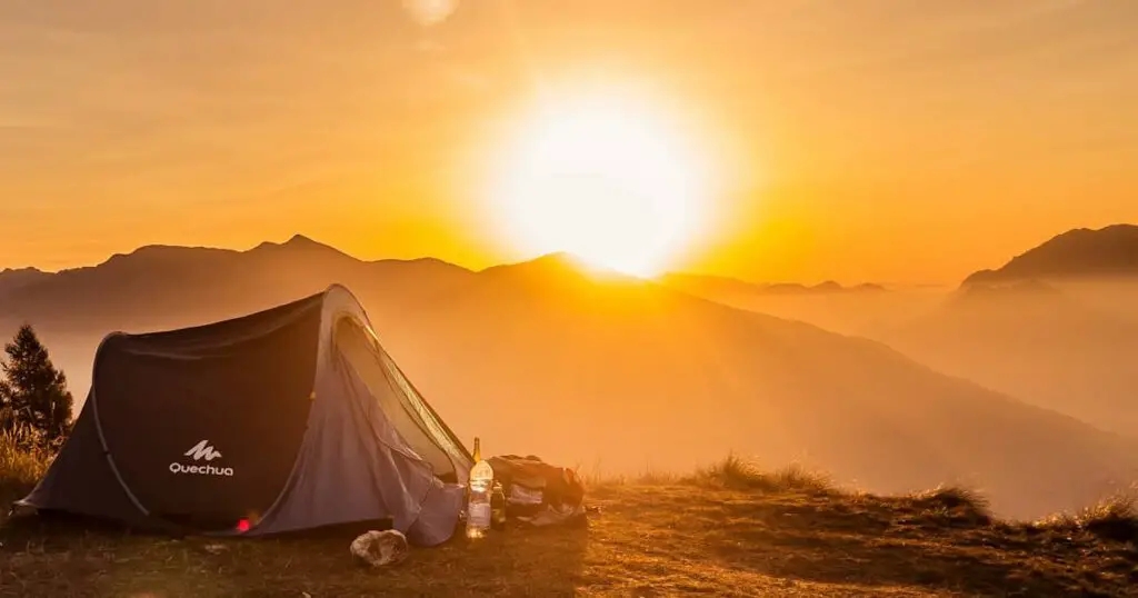 camping essentials when raining